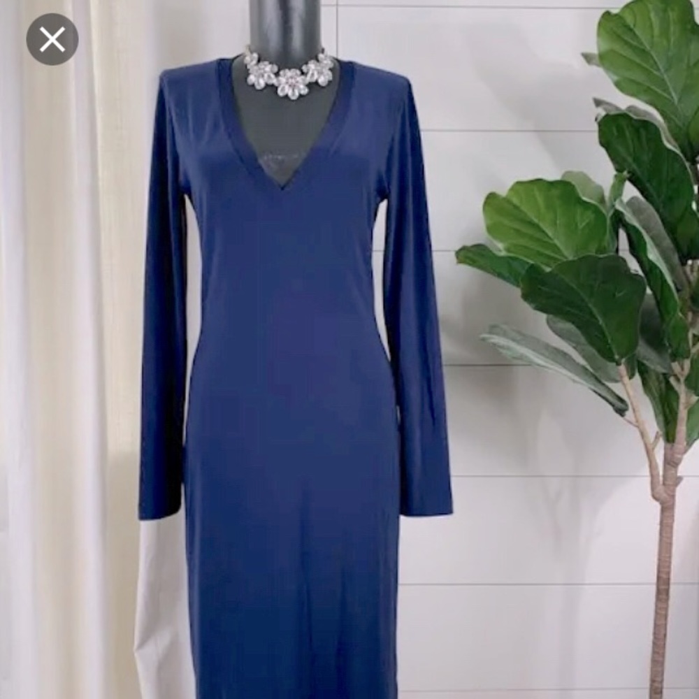 Norma Kamali dress - gorgeous combo of sexy & classy!